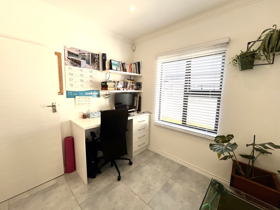 3 Bedroom Property for Sale in Sandown Western Cape